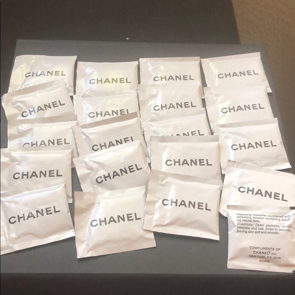 CHANEL Other - Chanel cleansing towelettes
